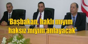 Denktaş basın toplantısı düzenledi