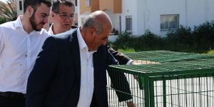 İlk teneke başkandan