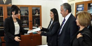 Akıncı başvurusunu yaptı