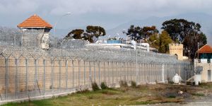 Eski Belediye Başkanına Hapiste Darp