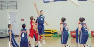 Küçüklerde iki maç oynandı