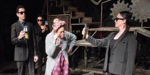 “Halktan Biri” sahneledi