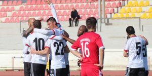 LİDER KENDİNE GELDİ: 4-0