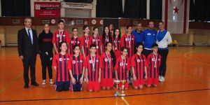 YDK’dan çifte zafer