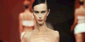 Zayıflara podyum YASAK