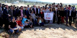 Özürlüğüler Derneği alanına 200 fidan dikildi