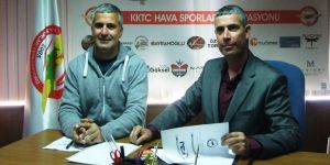 Şampiyonaya 13 ülkeden 77 sporcu