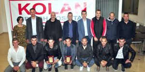 Ahmet ve Selçuk ödüllerini aldı