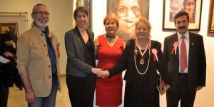 Sanatçı Karadayı İstanbul’dan ödülle döndü