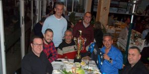 Deniz Plaza, başarısını kutladı