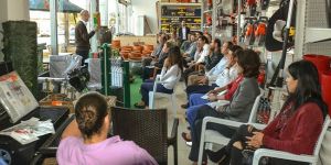 YAR PLUS Mağazalarında bitki eğitimi