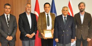 Osam:  Nitelikli ve tarafsız gazetecilere ihtiyaç var