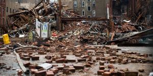 Çöken binada 2 ceset bulundu