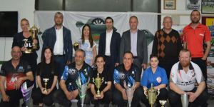 Şampiyonluk ipini Gingi göğüsledi