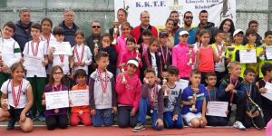 GMB Tenis takımı yine başarılı