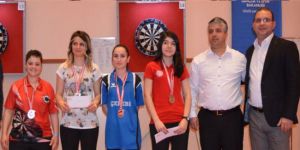 Dartsta Antalya’da ikincilik