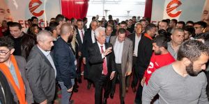 Eroğlu, seçim ofislerini ziyaret etti