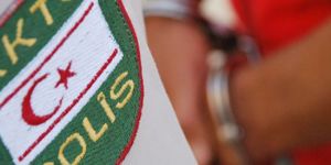 Firar etmeye çalışan tutuklu polisi darp etti