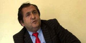 Mustafa Ulaş oyunu kullandı.