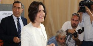 Sibel Siber, oyunu kullandı.