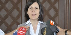 Siber ikinci tura kalan adayları kutladı