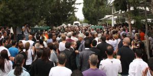 Ertan Özenen, gözyaşlarıyla…