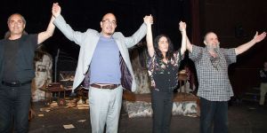 “Kıbrıs Rumca Küstüm, Türkçe Kırıldım” güneyde sahne aldı