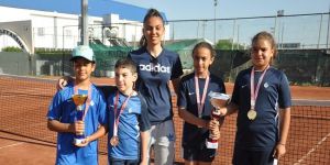  Levent ve YDİ şampiyon