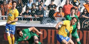 APOEL arayı açıyor