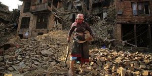 650 bin kişi evsiz kaldı