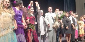 YDÜ Tiyatro Bölümünün oyunu beğeni topladı