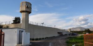 Cezaevine paket döner içinde uyuşturucu!