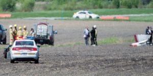 Uçak yere çakıldı, 2 kişi hayatını kaybetti