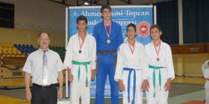 Sami Topcan anısına yarıştılar