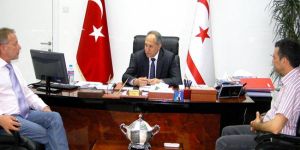 Atasayan, Morris ile görüştü