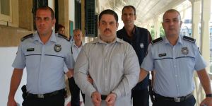 Tabancayla korkutmaya 9 ay ceza