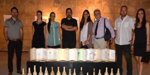 “Kitap Gibi Sessiz Ol” sergisi açıldı