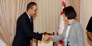 Lefkoşa için el ele