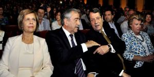 Liderler doğdukları şehirde sanat için buluştu