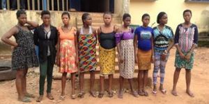 Yasa dışı doğum kliniğine baskın