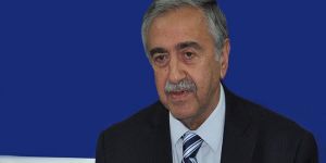 Akıncı, Talatı kutladı