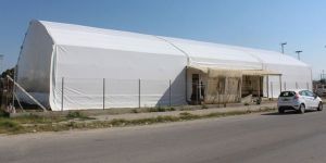 Kapalı kort en sonunda