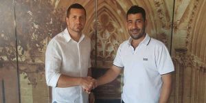  Dumlupınar Devecioğlu’na emanet