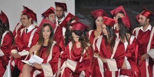 AÖA’dan 40 öğrenci mezun