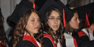 BEAL’den 163 mezun