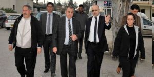 Küçük trafiğe de el attı(!)