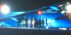 Acil iniş yapan uçakta 6 kişi yaralandı