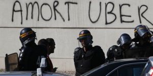 ‘Uber’ Fransa’daki faaliyetlerini askıya aldı