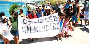 “Denizler Halkındır” dediler, ücretsiz denize girdiler