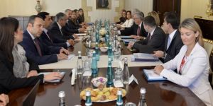 Akıncı Juncker ile görüştü